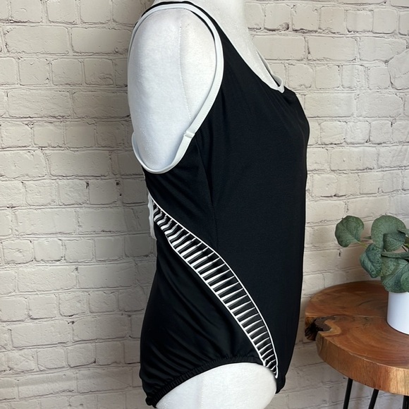 Miraclesuit One Piece Swimsuit in Black and White Racerback - Picture 2 of 14